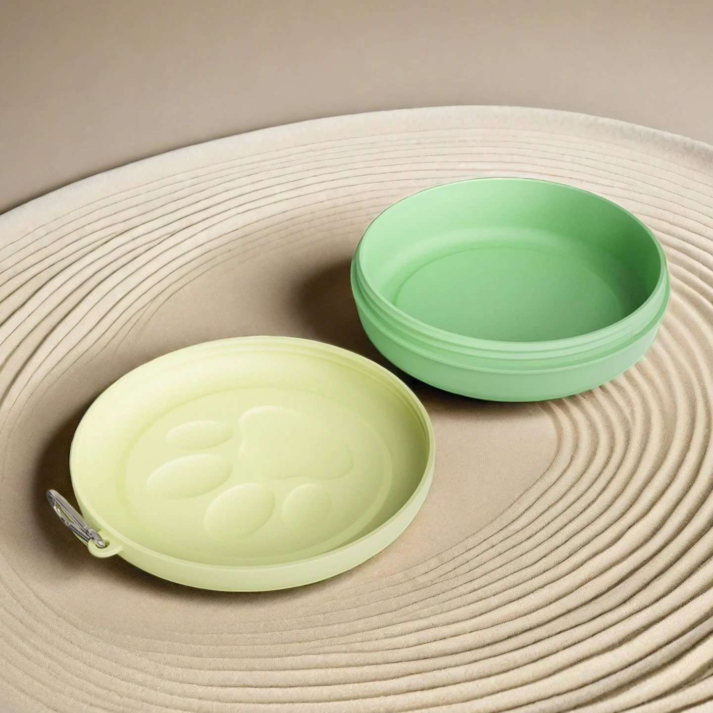 Portable Outdoor Pet Bowl: 2-in-1 Travel - Image 2
